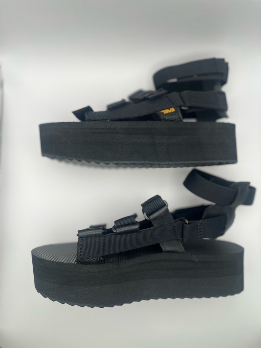 Teva New Women's 6 Flatform Mevia Black Platform Sport Strappy Sandals - Picture 5 of 8
